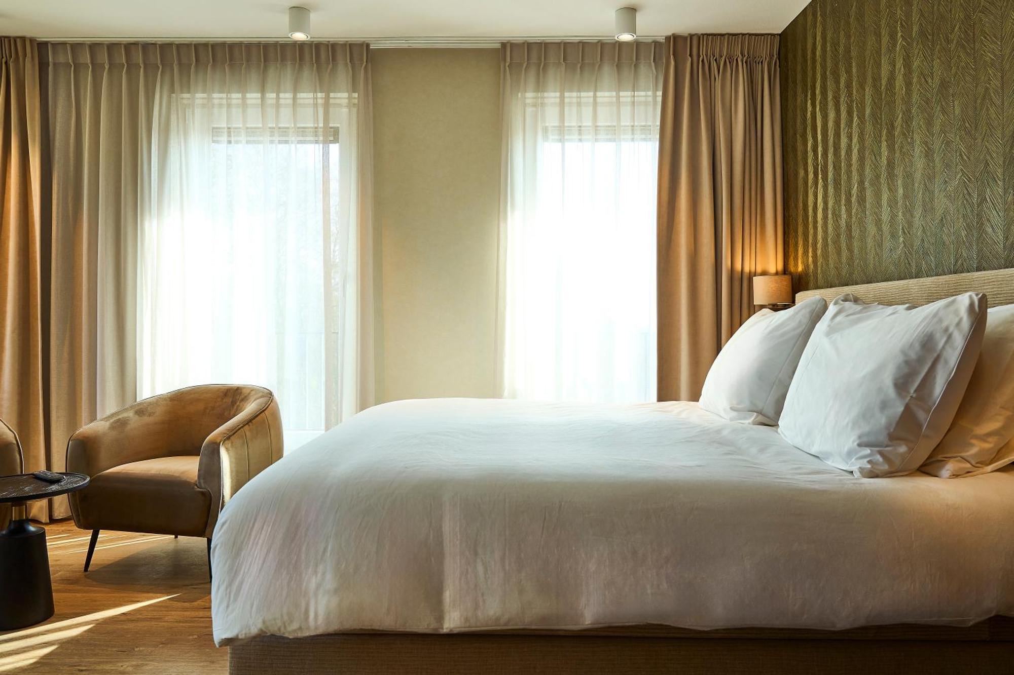 Eilandhotel Texel เดอค็อกส์ดอร์ป ภายนอก รูปภาพ A bedroom at the hotel